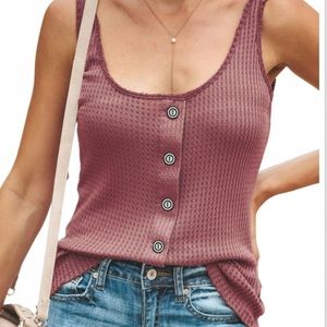Women’s waffle knit button up tank!